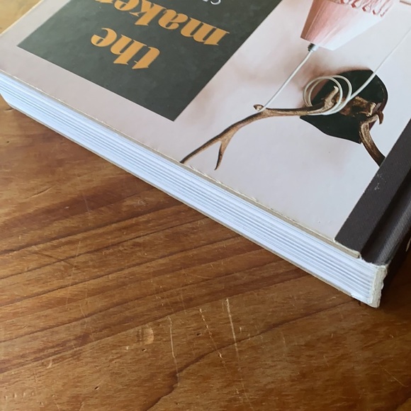 Hardcover “The Maker” by Tamara Maynes - Picture 9 of 9